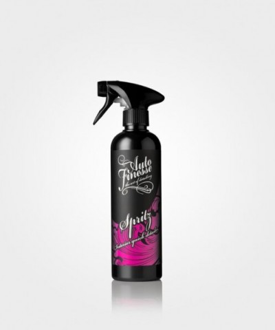 O Auto Finesse Spritz é um produto de detalhe rápido para interiores à base de água, removendo a sujidade por completo. Protege contra os raios UV.