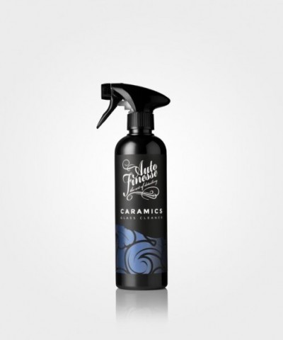 A maneira mais fácil de eliminar manchas e melhorar a visibilidade dos vidros. O uso do Auto Finesse Caramics Glass Cleaner também é uma solução rápida e fácil para prolongar a vida útil dos revestimentos cerâmicos.