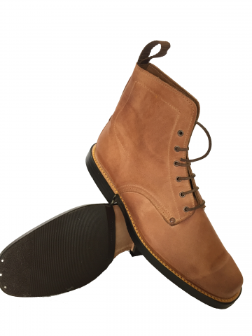 Bota Artesanal Pele Vitela Salto de Prateleira com Atacador